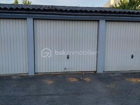 parking de 20 m² à longvic