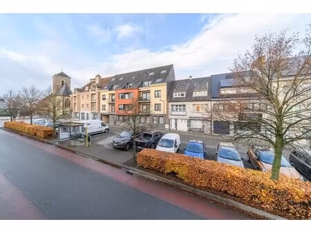 gezellige rijwoning centrum nieuwerkerken