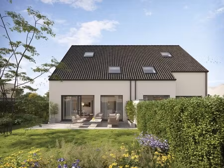 ruime halfopen woning met 5 slaapkamers in berlare