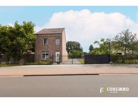 ruime gezinswoning met uitbreidingspotentieel op toplocatie in bret-gelieren