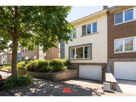 driegevelwoning met 4 slaapkamers en tuin te sint-pieters-leeuw
