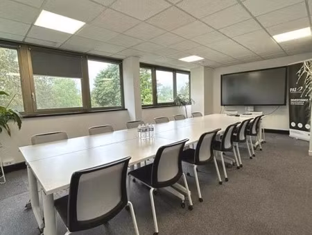 location bureaux 10 m² à 373 m²