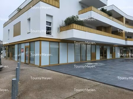 vente commerce 74 m²