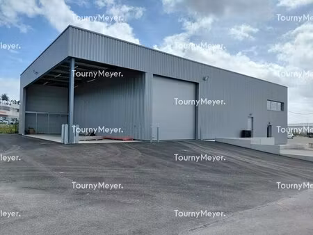 location local d’activités bassens 33530 528m²
