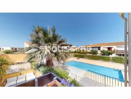 cap d'agde secteur pinède appartement t2 cabine avec véranda  parking privatif et piscine
