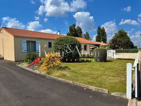 vente maison 6 pièces 128 m² à saint-martin-de-fraigneau (85200)  229 000 €
