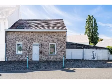 huis te koop in hellebecq met 3 slaapkamers