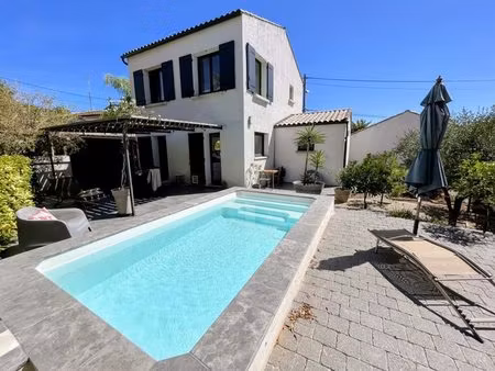 maison avec piscine et dépendance indépendante  corniche sète
