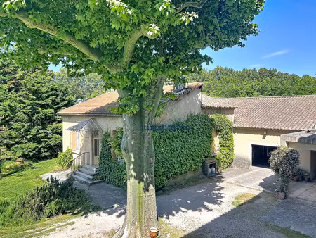 maison plain-pied mondragon avec jardin à rénover.