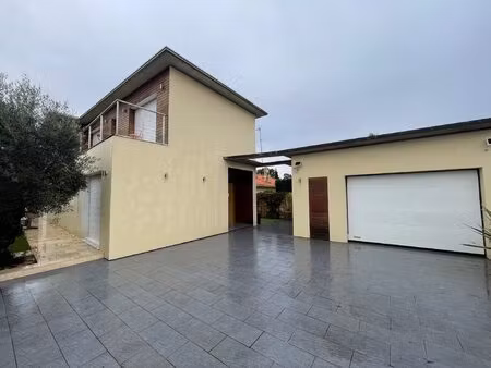 location maison 5 pièces 155m² st medard en jalles 33160