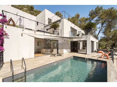 achat maison 10 pièces 372m² sollies toucas 83210