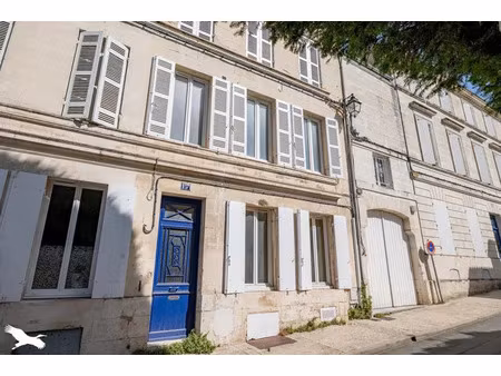 vente immeuble saintes (17100)