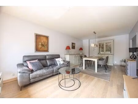 appartement te koop in merksem met 1 slaapkamer