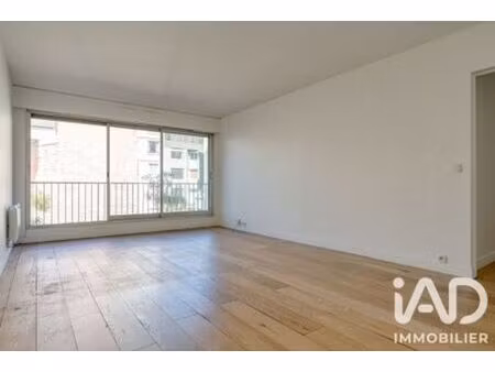 appartement à paris (75015)