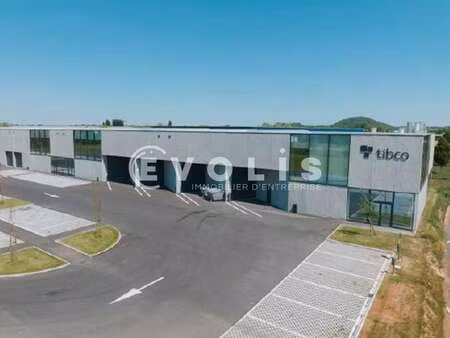 location local d'activités 1 193 m²