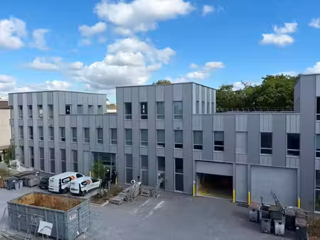 location local d’activités 472m² à 5314m²