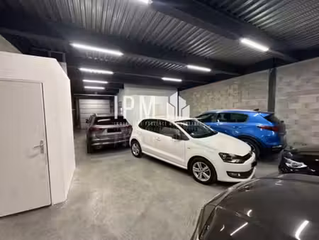location local d’activités 165m²