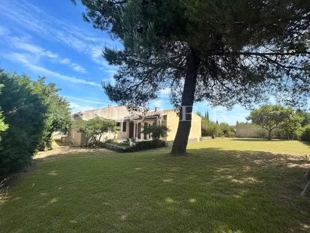 maison 4 chambres de 153 m² avec terrain piscinable et vue luberon de 1000 m² à vendre à..