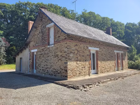 vente maison 5 pièces  101.00m²  rougé