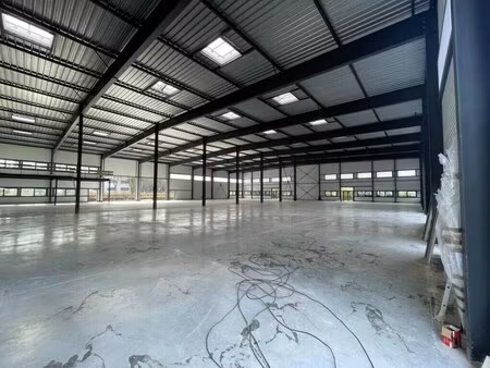 location local d’activités cergy 95800 1000m²
