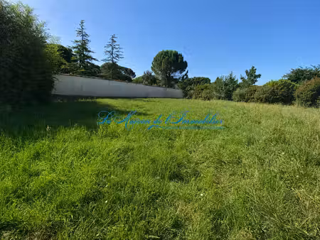a 15 min de sommieres  terrain à bâtir de 962 m2