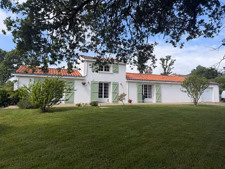 vente maison 5 pièces  82.00m²  saint