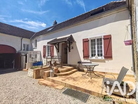 maison de village à dyé (89360)