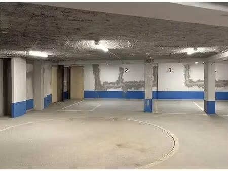 location entrepôt paris 08 75008 188m²