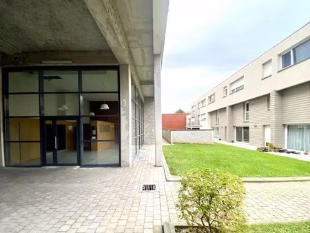 location appartement 4 pièces 82m² lille 59000