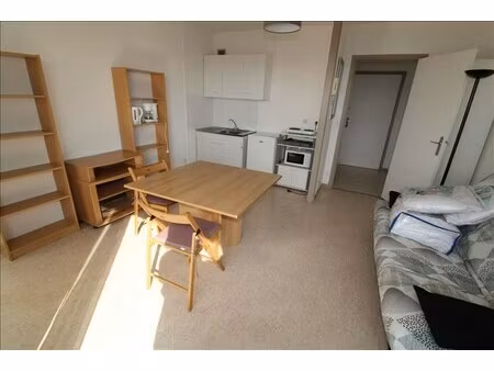 location appartement 1 pièce 25m²