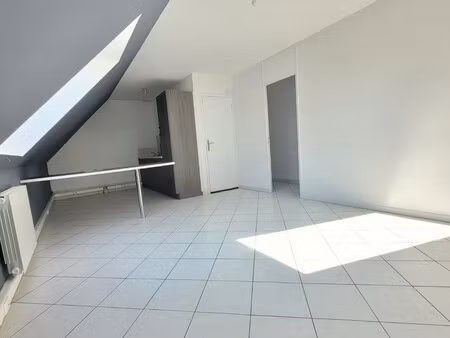 location appartement 2 pièces 42m² arras 62000