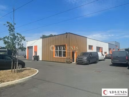 vente local d’activités carbon blanc 33560 252m² à 1951m²
