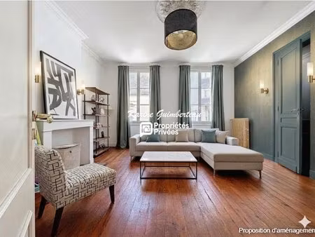 maison bourgeoise proche tourny avec jardin et piscine