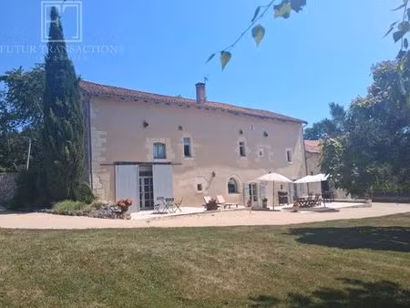 maison de luxe de 231 m2 en vente brantôme  france