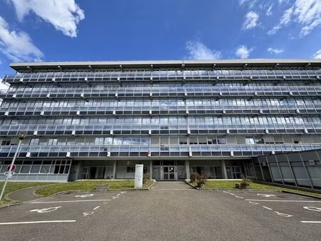 location bureaux 70 m² à 5 669 m²