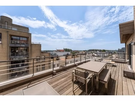 appartement te koop in zeebrugge met 2 slaapkamers