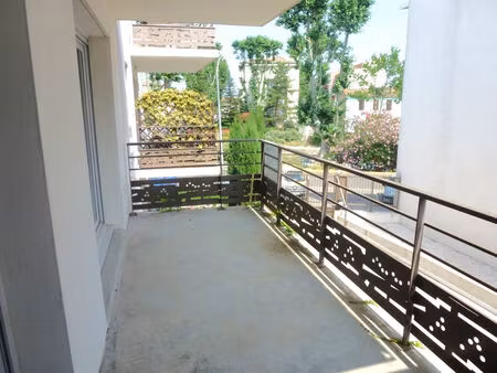 location appartement 3 pièces  56.42m²  narbonne