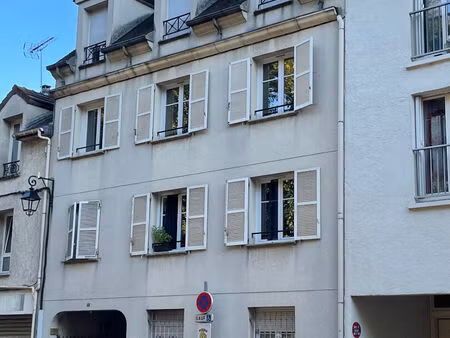 location appartement 1 pièce  24.05m²  champs