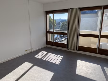 location appartement 1 pièce 32m² bourges 18000