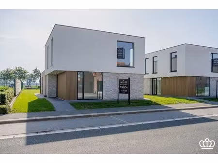 huis te koop in kalmthout met 4 slaapkamers