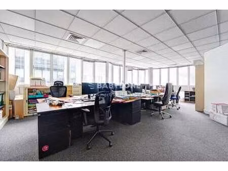 location bureaux 107 m² à 245 m²