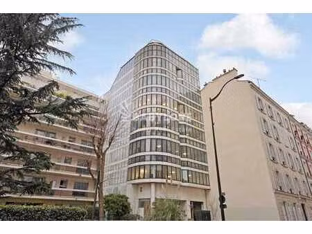 location bureaux 138 m²