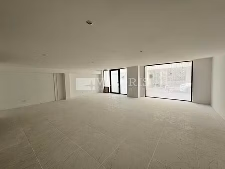 location bureaux 140 m²