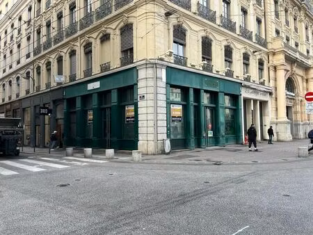 location commerce lyon 1er 69001 105m²