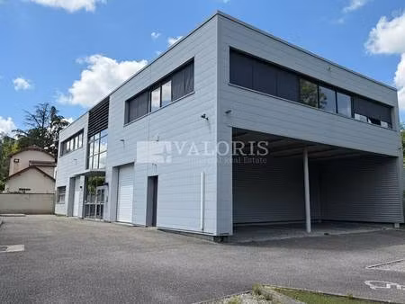 vente local d’activités champagne au mont d or 69410 288m²