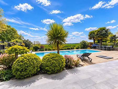 maison 7 pièces - 240 m²