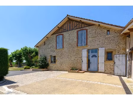 vente maison 6 pièces 258 m² saint-agnet (40800)