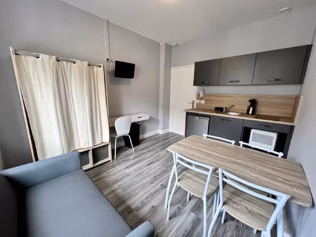 a villeneuve sur lot  t2 meublé de 21 93m2