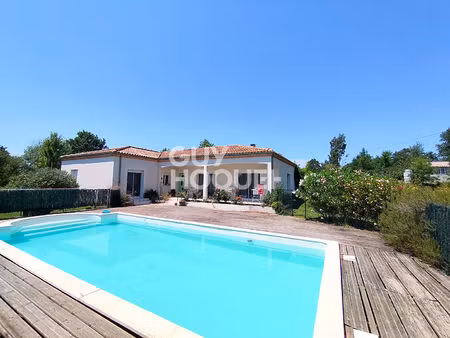 maison 4 chambres avec piscine et dépendance