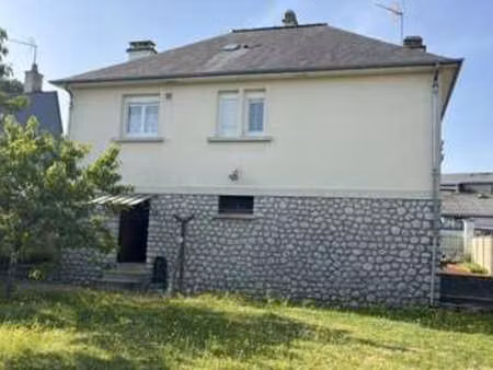 vente maison à évron (53600) : à vendre / 70m² évron